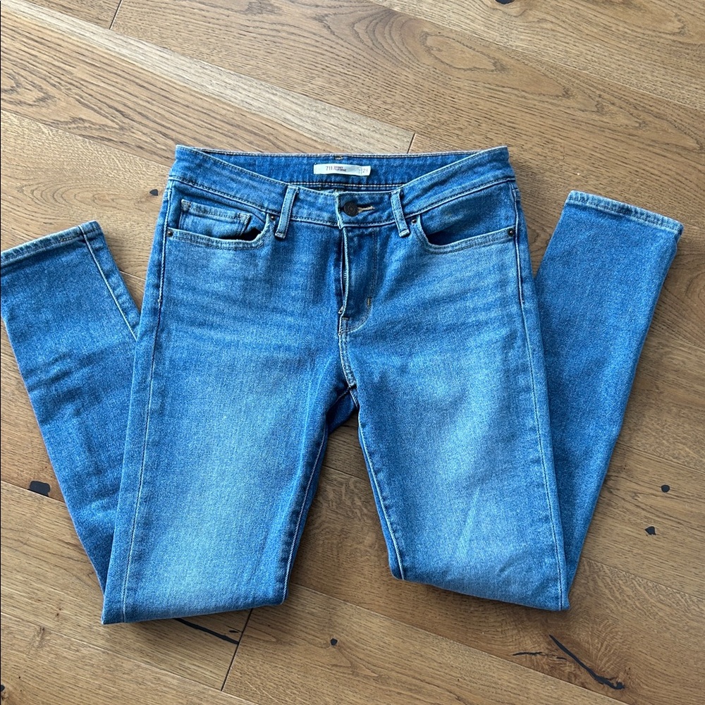Levi's Women's Skinny Jeans - Blue Denim (3) Size 28